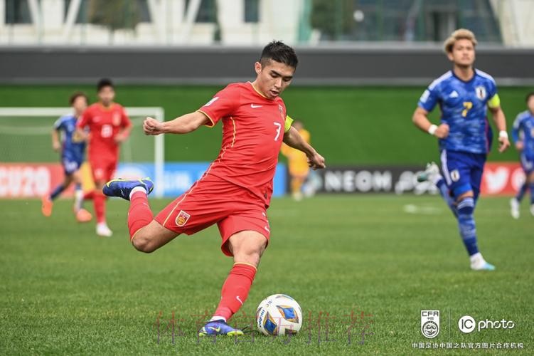 国青队长期待“菲”得更高 国青队长期待“菲”得更高